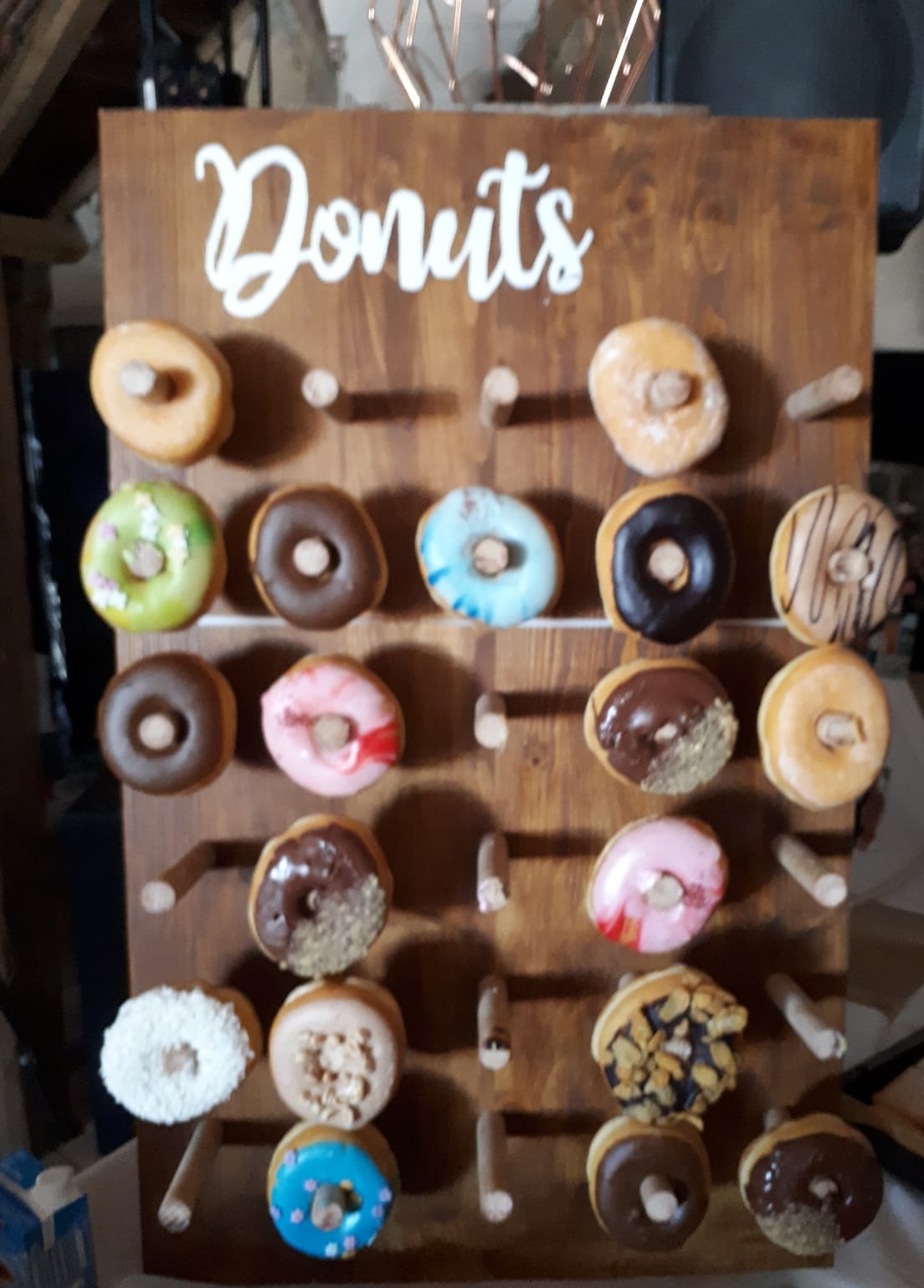 Donuts Nicht enthalten Donut Wand,Donuts Ständer,Holz-Donut-Wandhalterung,Donut Halter,Donut Dekoration,Krapfen Wand,Donut Wand aufsteller,Donuts ständer acryl 