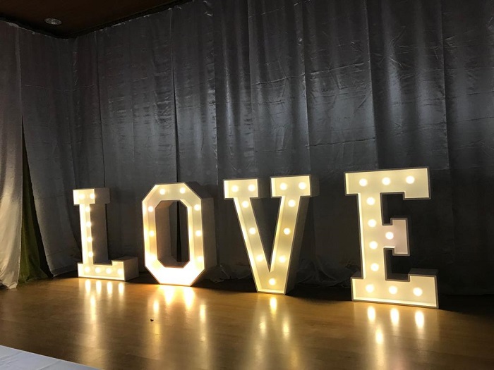 LED Schriftzug, Love